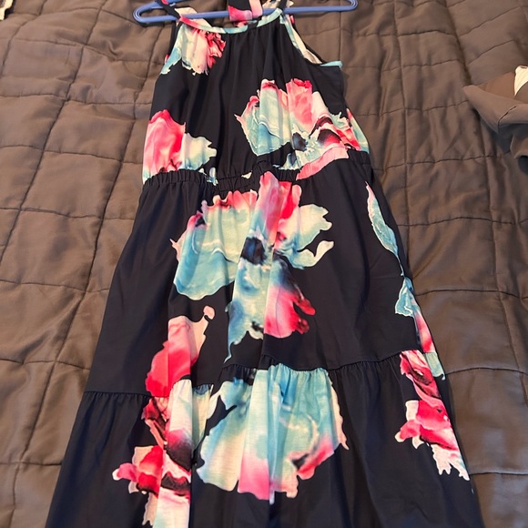 Newshows Women’s Dress - Picture 6 of 8